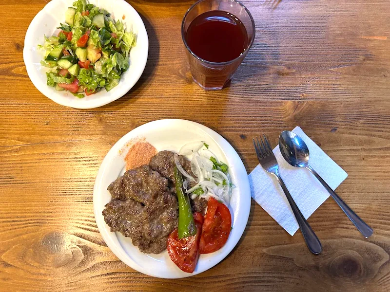 düzce-köftesi-nasıl-servis-edilir