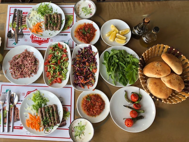 konya-şiş-köfte-nasıl-servis-edilir