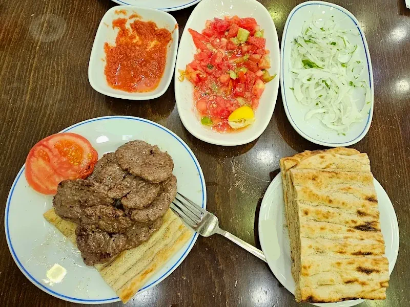 sivas-köftesi-servisi